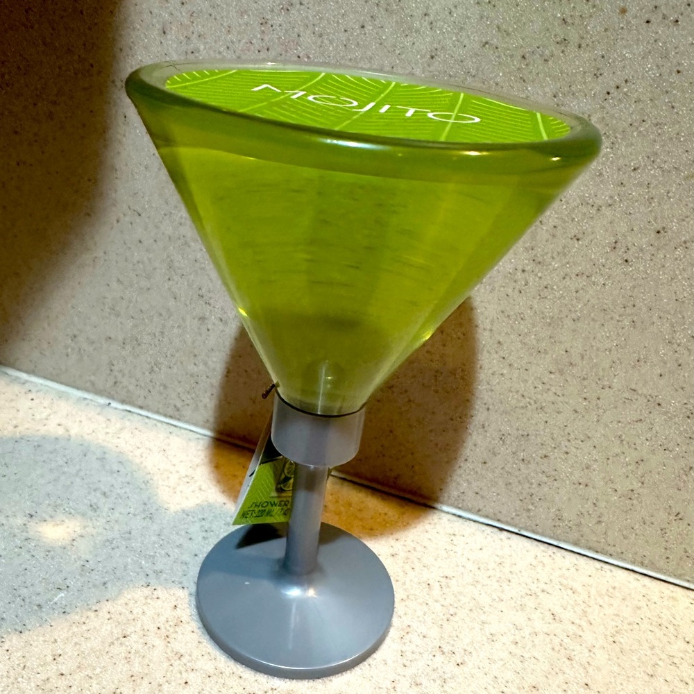 Somerset Toiletry company Mojito Shower gel in plastic martini glass.  NWT